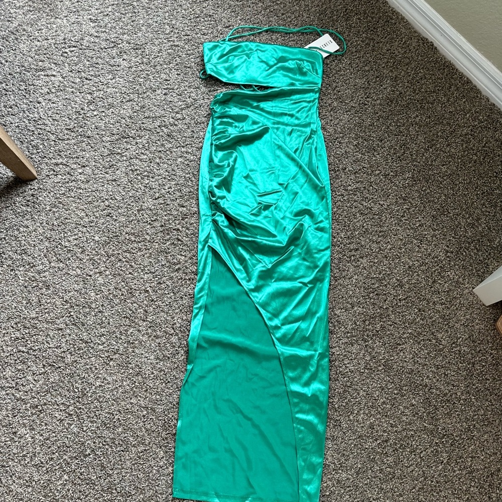 MIDI DRESS
